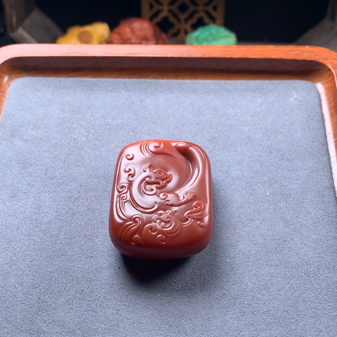 石英质玉（缅黄）合金颈饰