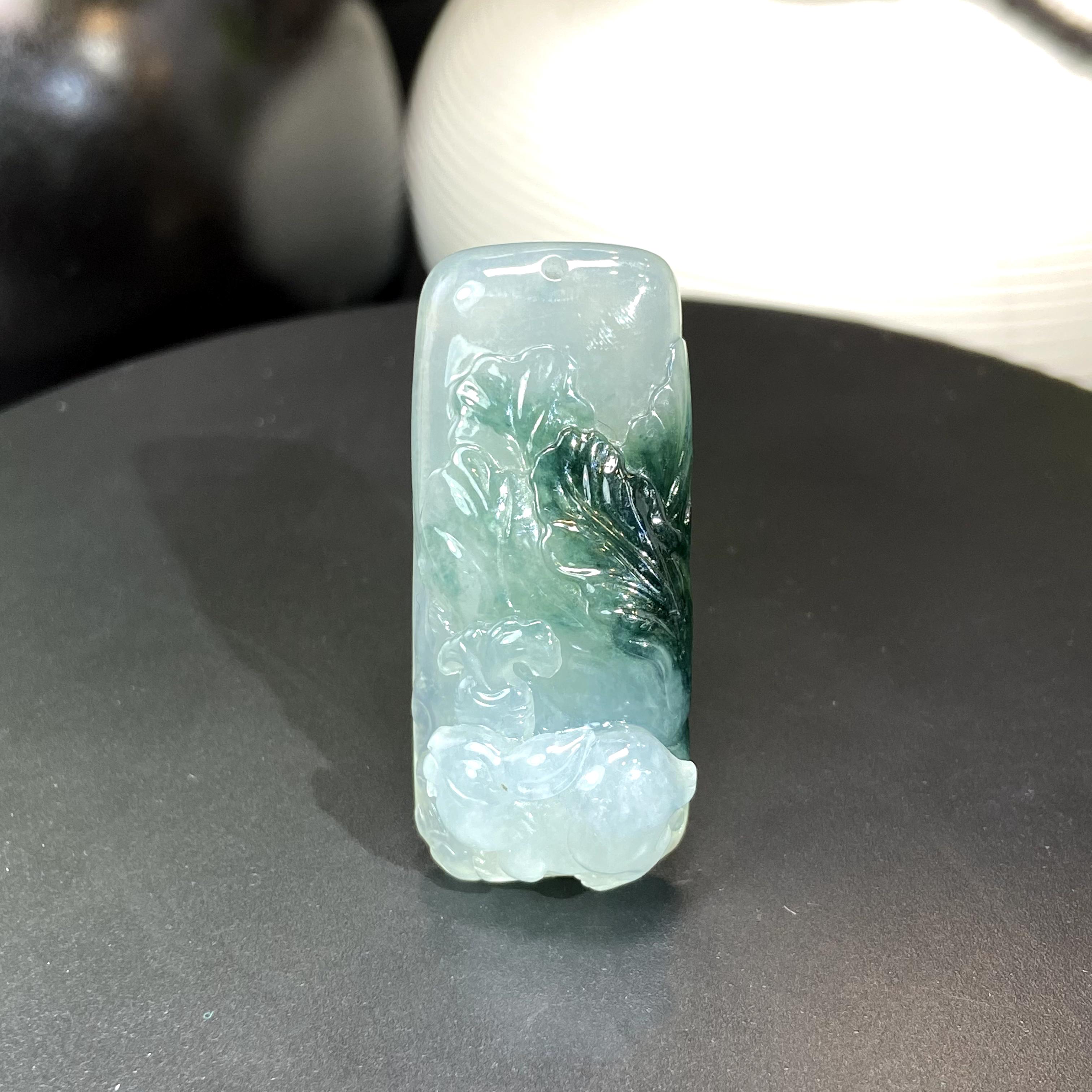 RX9天然缅甸A货翡翠冰胶兔子吊坠/105439/北京中保拍卖