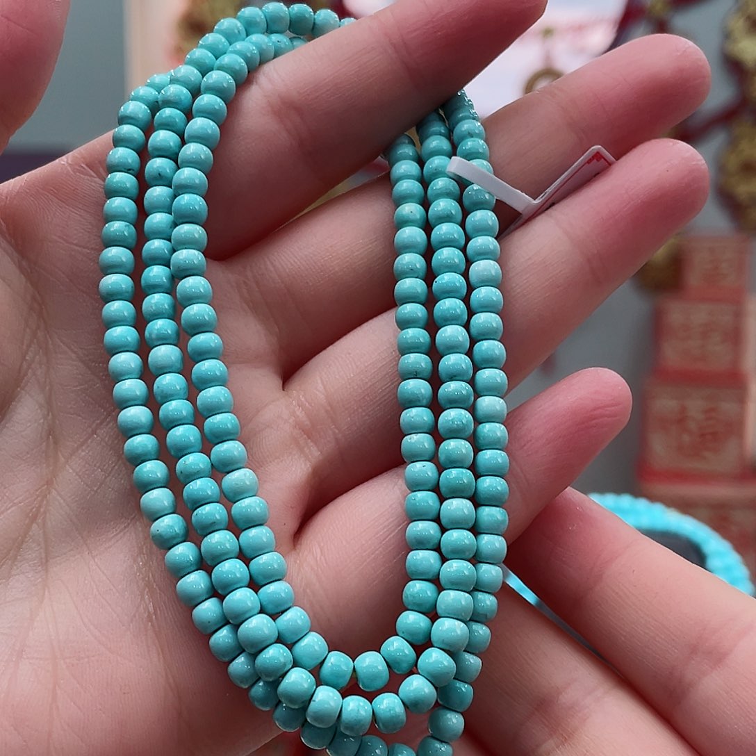 绿松石颈饰未镶嵌