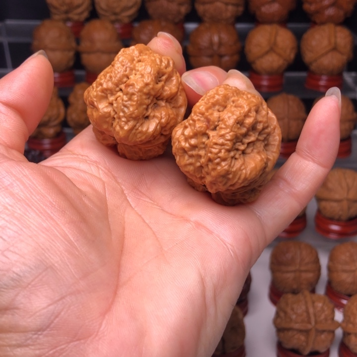 文玩核桃吊坠9小帝王蟾