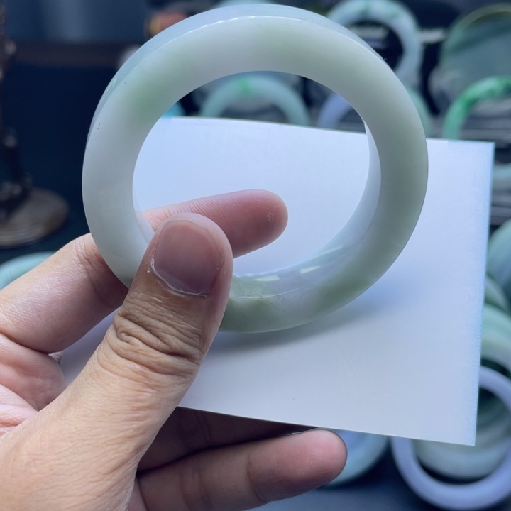 定制翡翠手镯未镶嵌