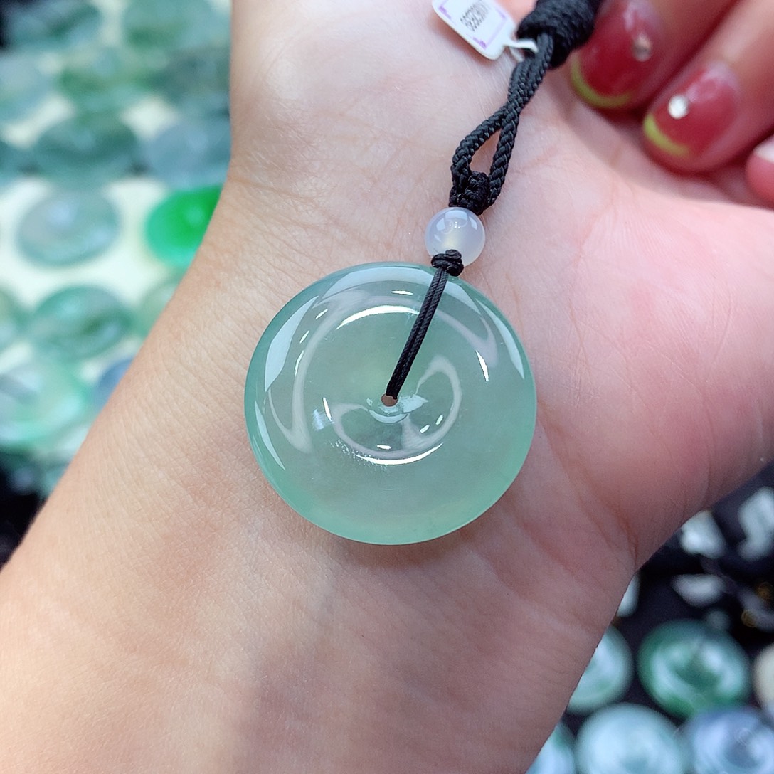 翡翠未镶嵌颈饰琥**灵编号15-尺寸23.8/5.2