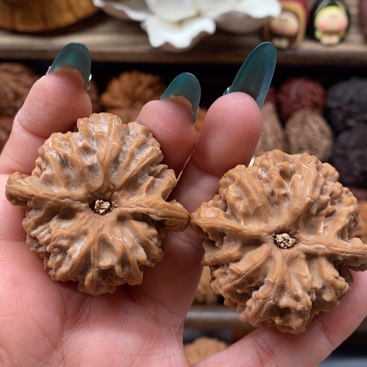 大***8文玩核桃吊坠031苹果园42全