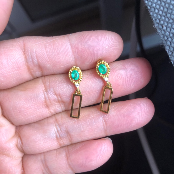 特价 925银天然祖母绿耳钉