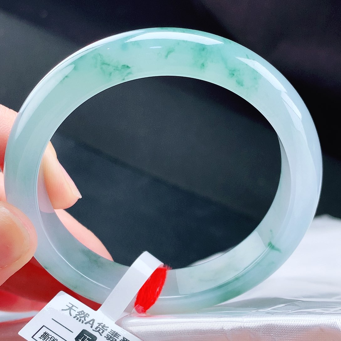 未镶嵌手镯翡翠56圈