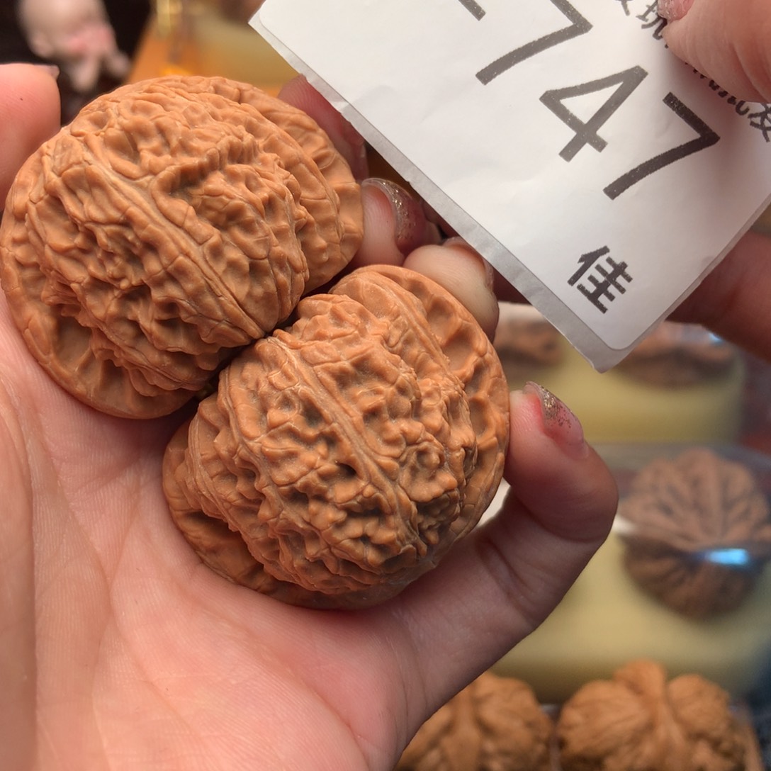 文玩核桃把件42球白