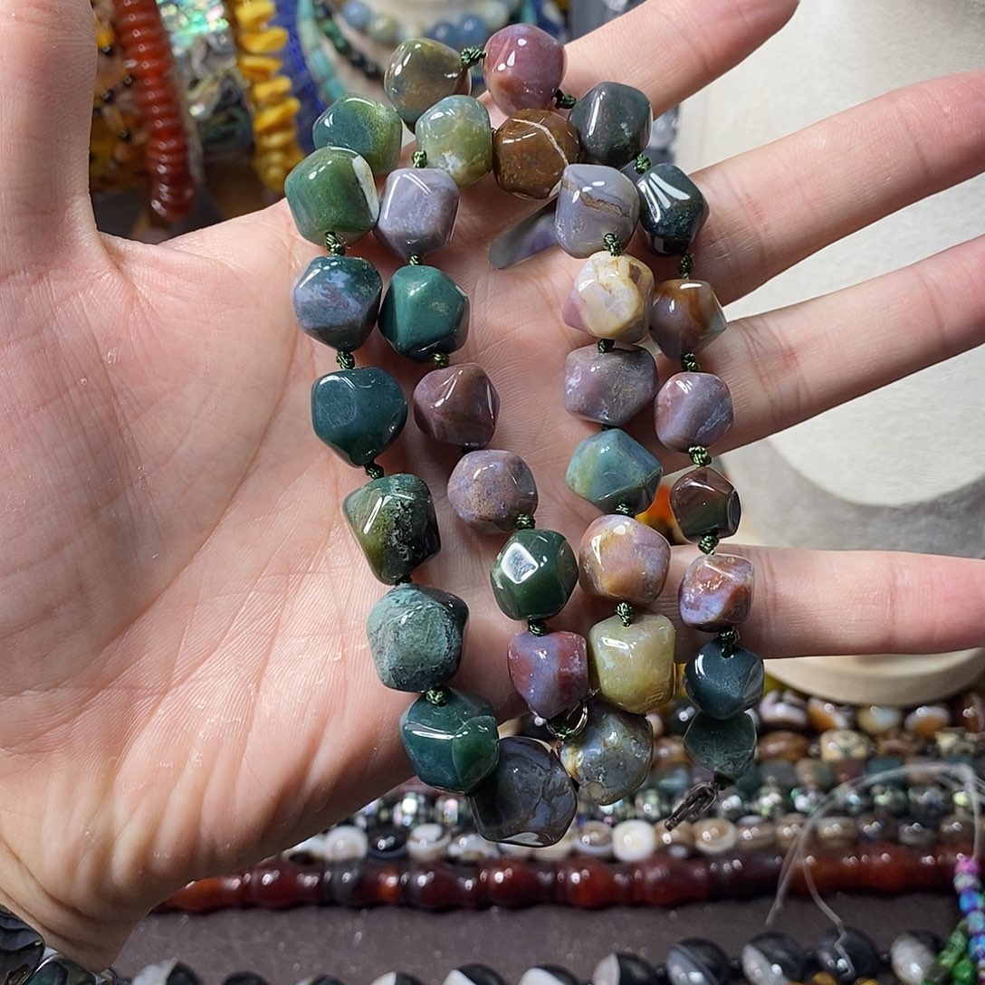 石英质玉未镶嵌，水草玛瑙随行切项链款15mm，