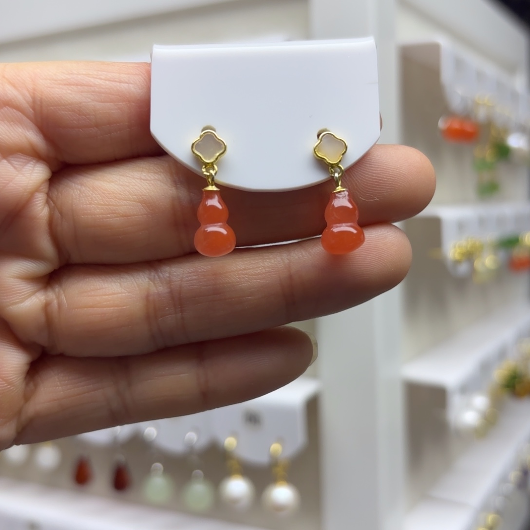 南红玛瑙银S925镶嵌耳饰