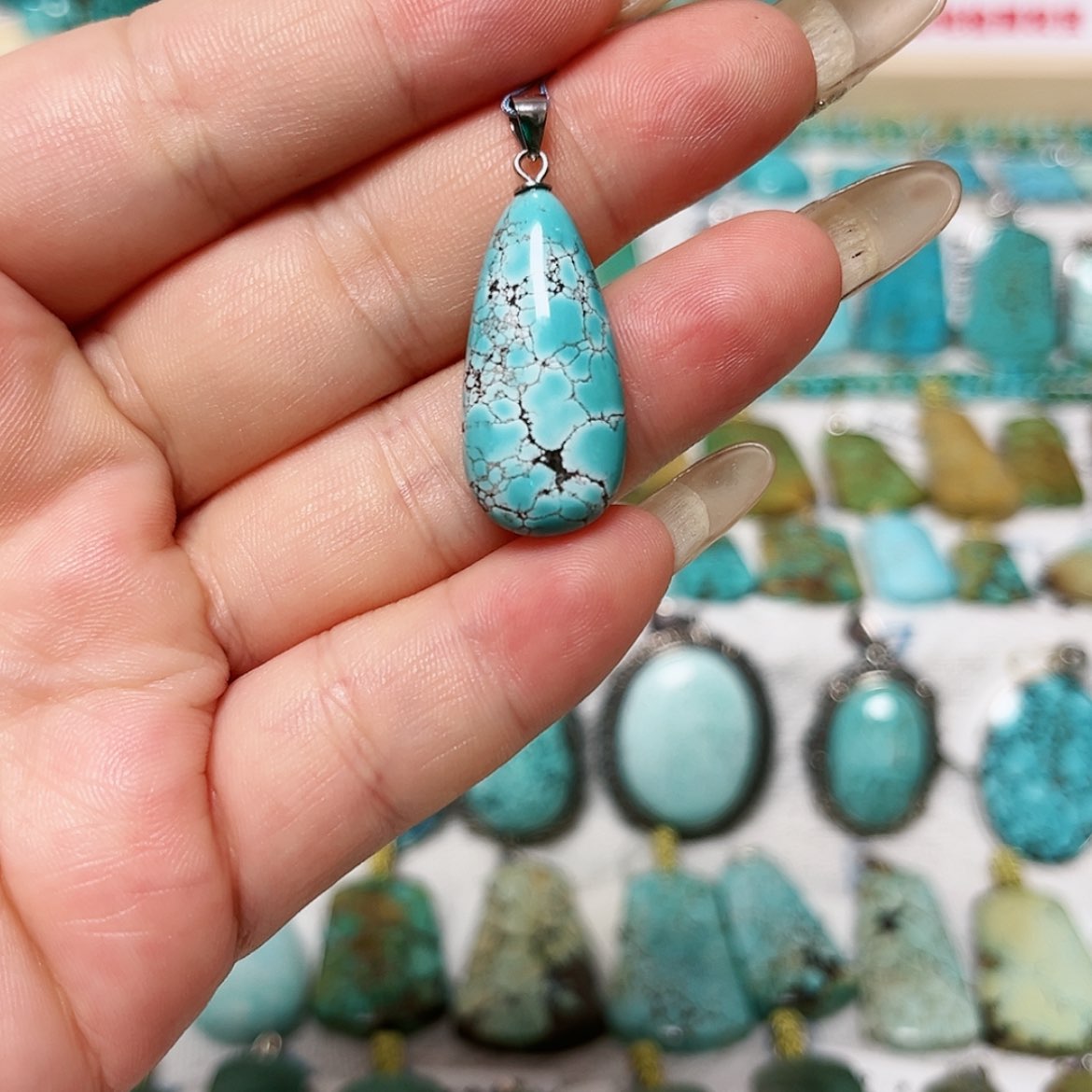 【闪购商品】未镶嵌绿松石珠宝奇石