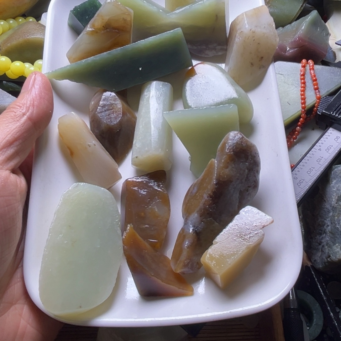 和田玉（糖玉）未镶嵌挂件