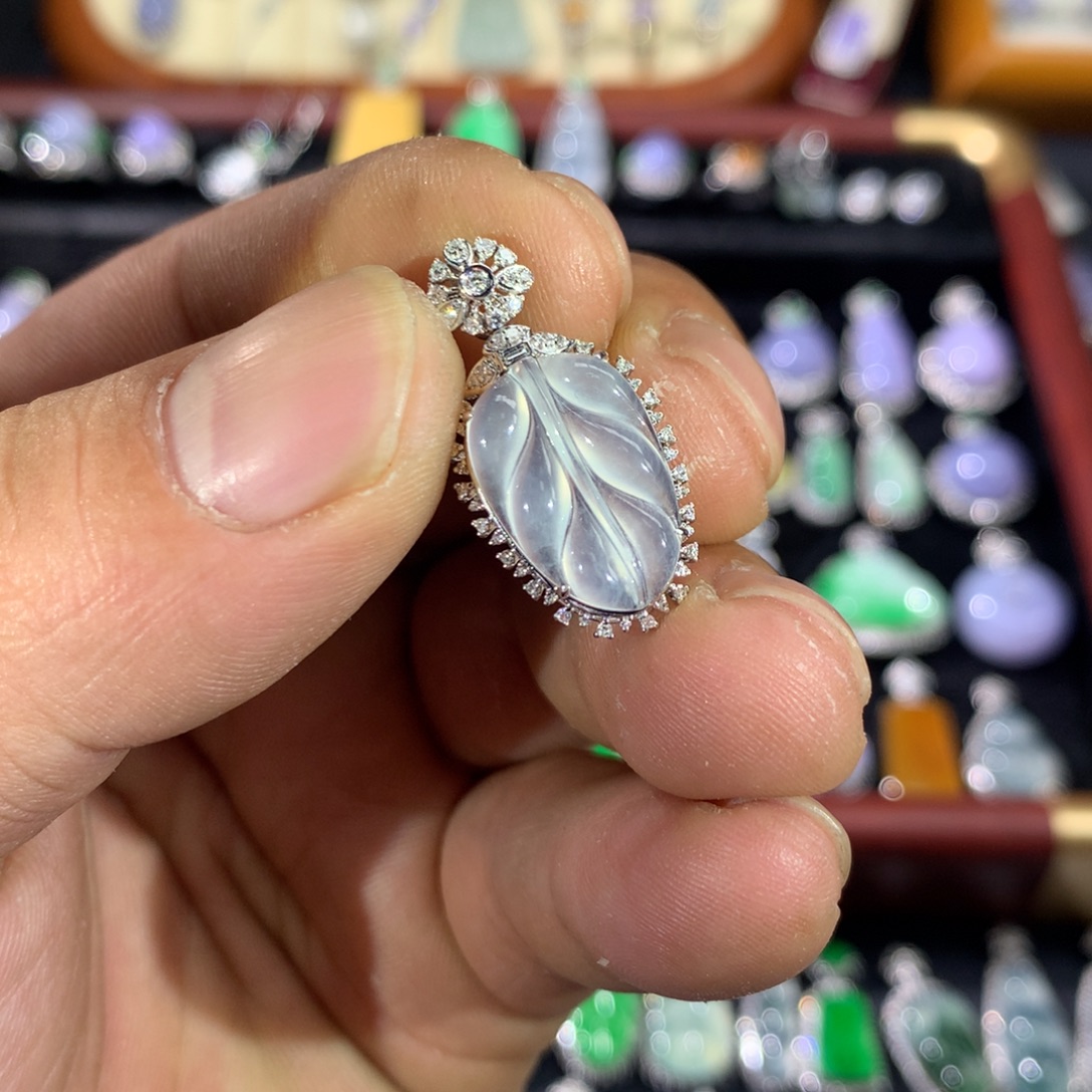 翡翠18K金镶嵌吊坠(不含链)