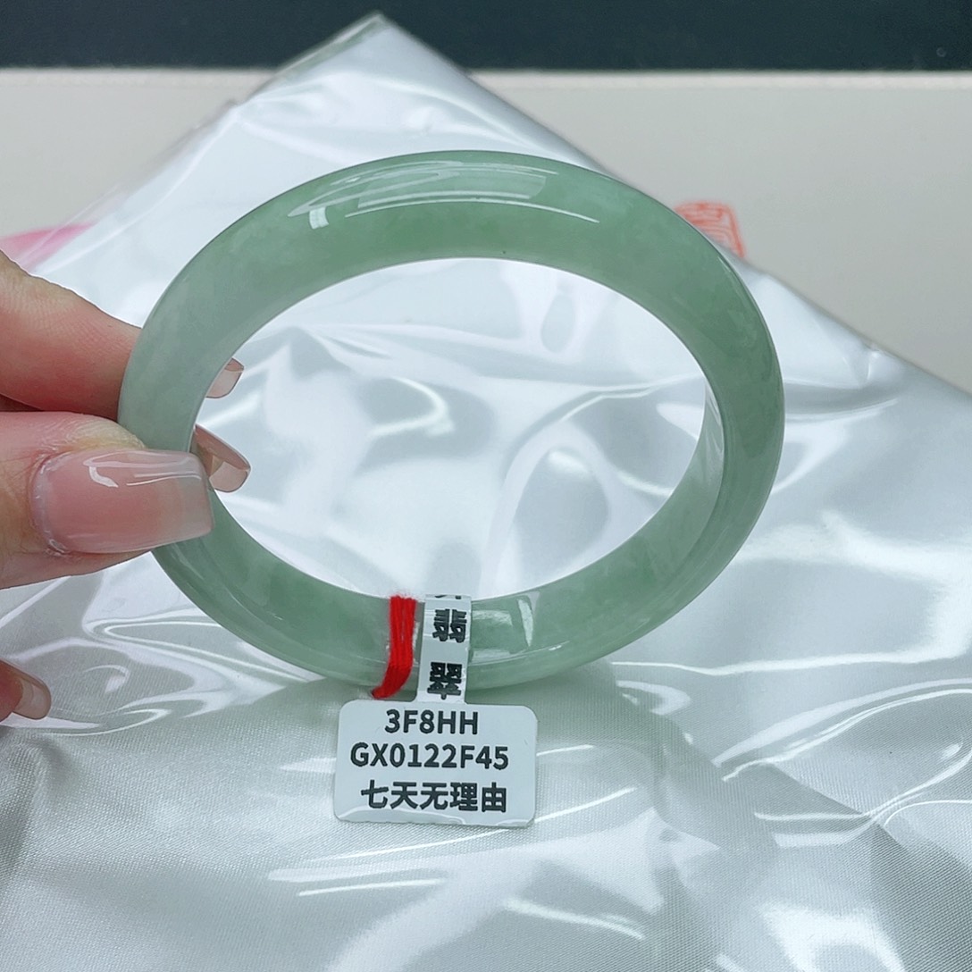 翡翠手镯未镶嵌正60.8