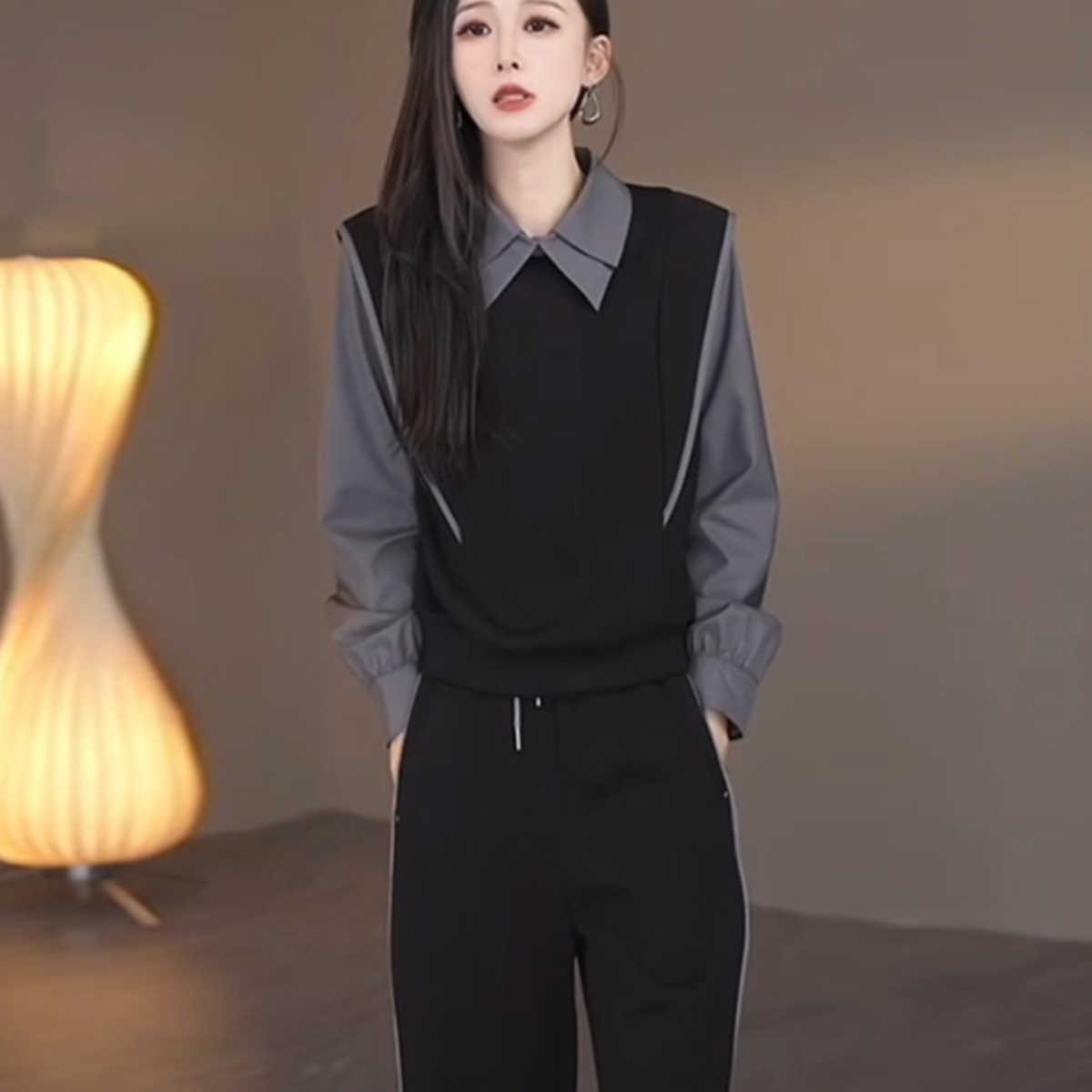 撞色拼接翻领上衣秋季新款女装气质休闲时尚