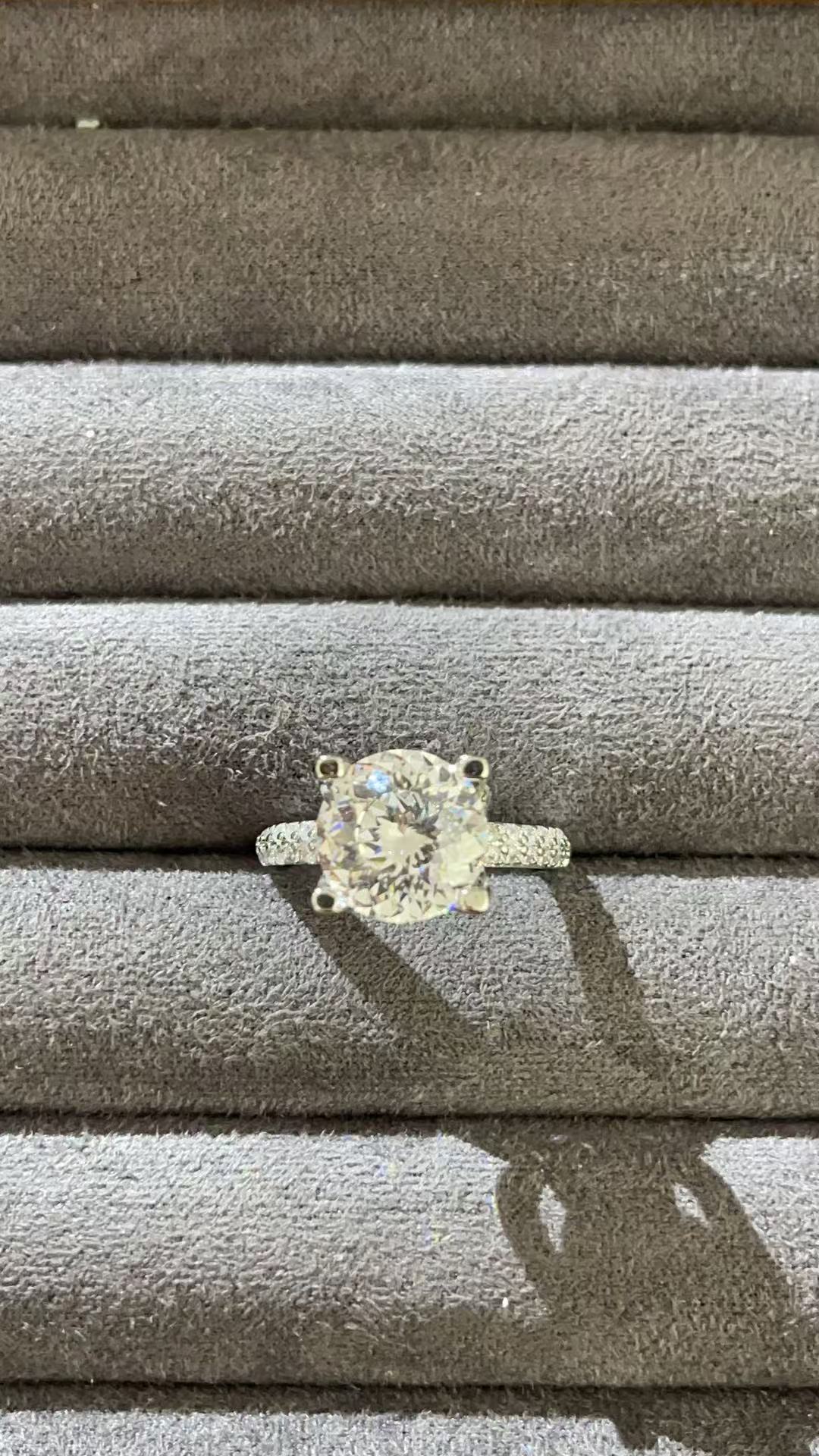 戒指 福玺甄选白圆白戒指7817