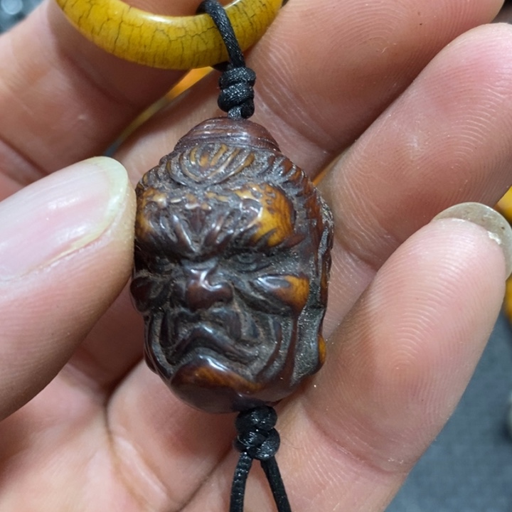 滴血莲花菩提吊坠