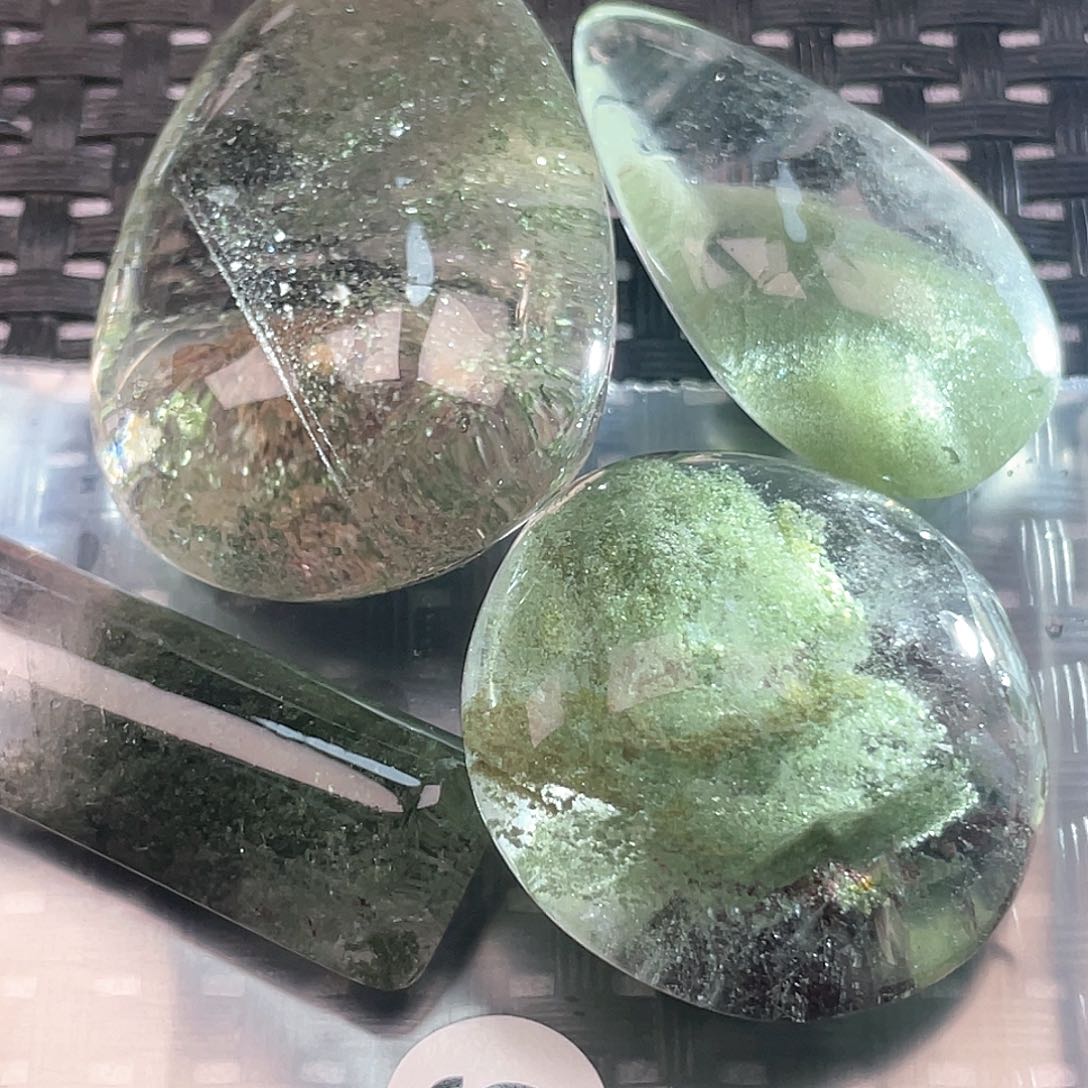 【闪购商品】颈饰未镶嵌水晶没***
