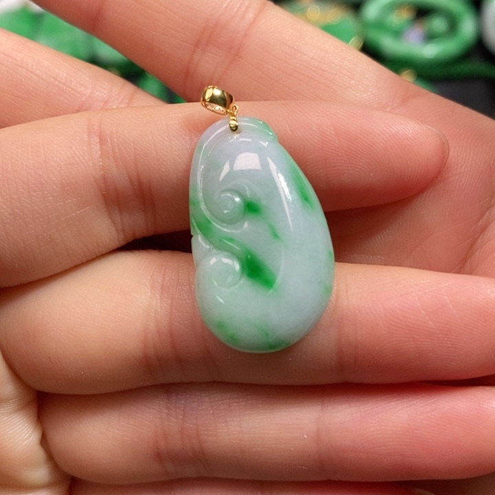 颈饰未镶嵌翡翠吊坠