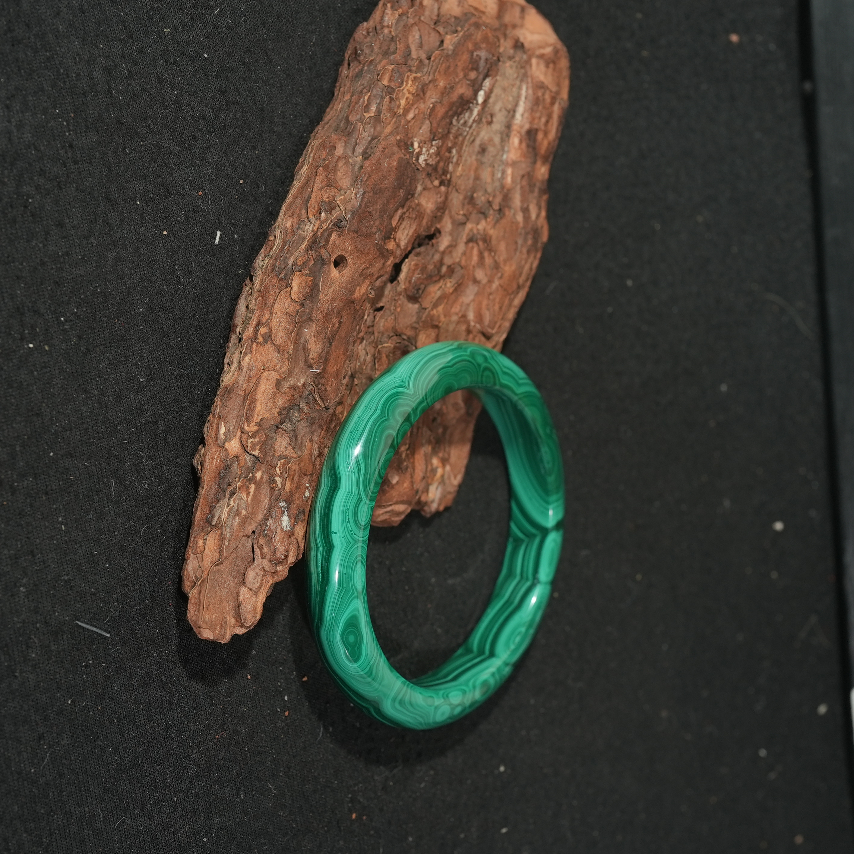 12.11香港王老板-孔雀石手镯4s158