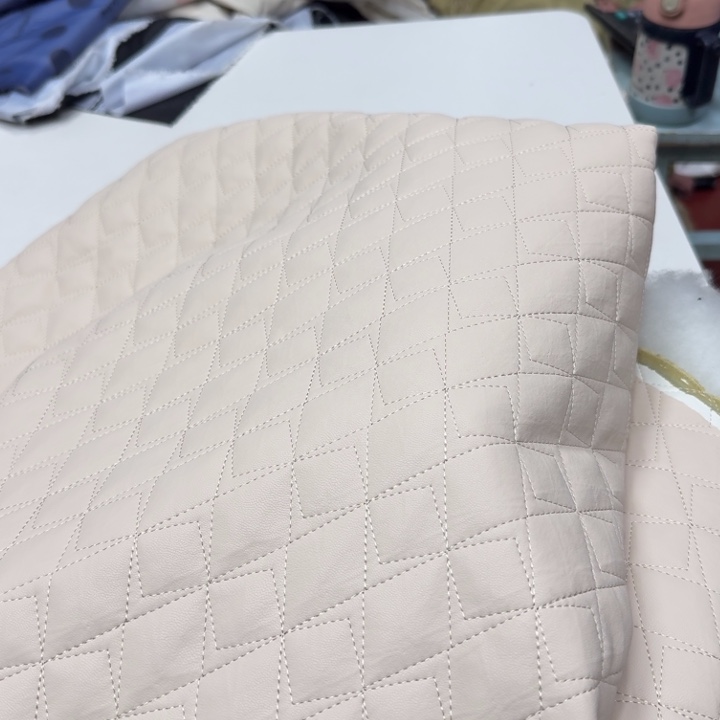 无纺布3米皮夹棉面料