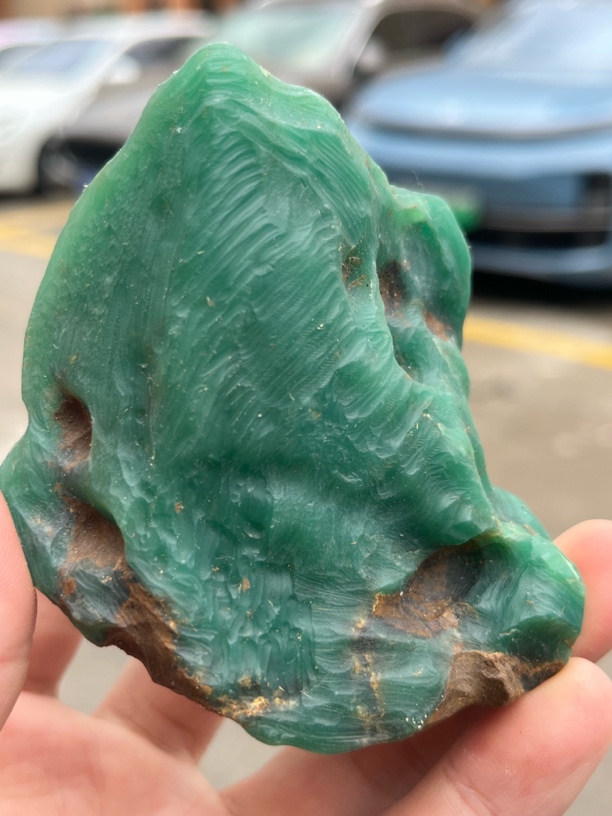 早期旧藏白水河雅安绿原石223.5克8-7.3-4.3 cm