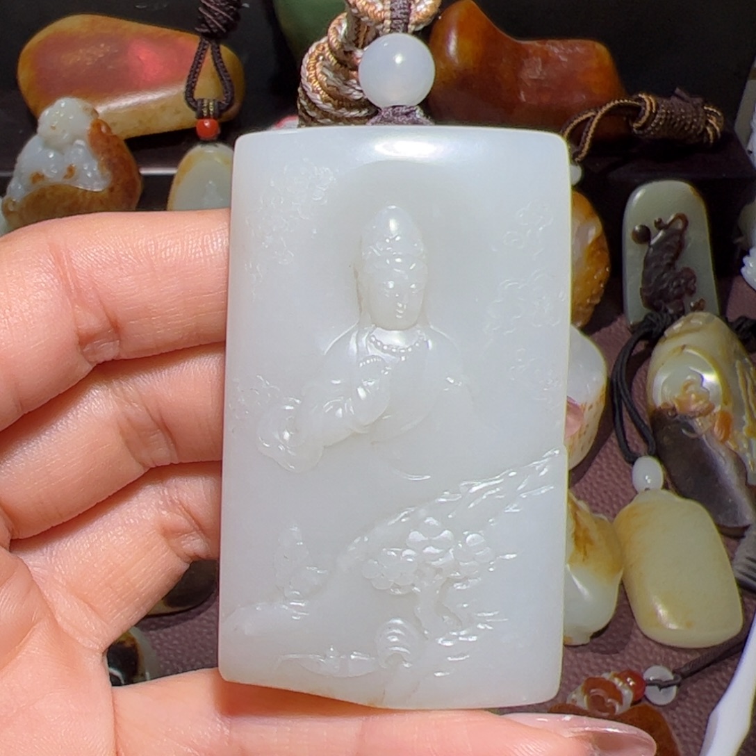 和田玉未镶嵌颈饰