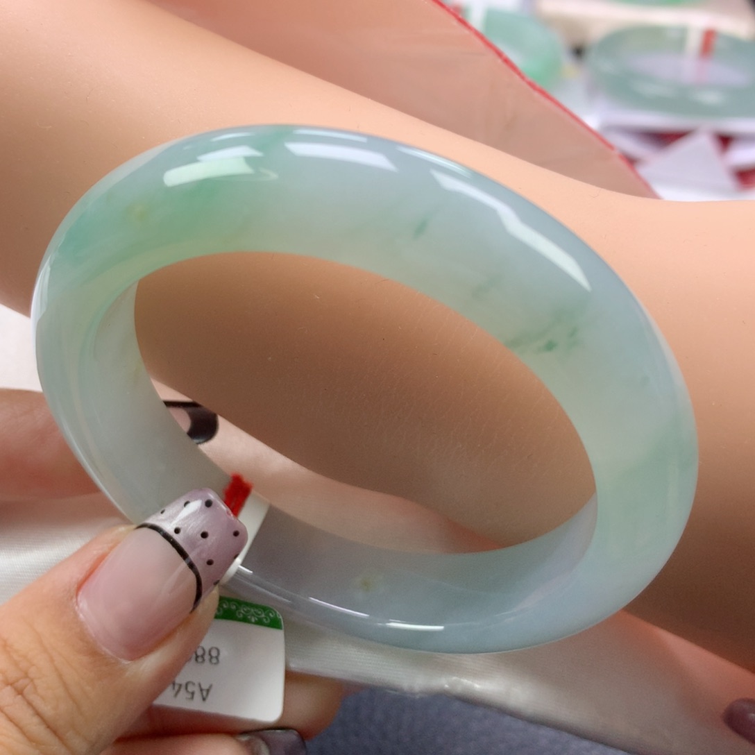 翡翠手镯未镶嵌54.8正