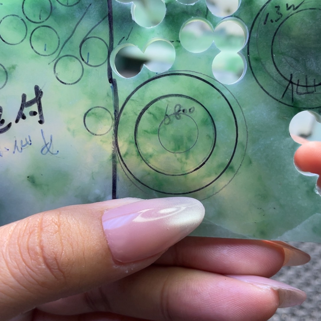 定制翡翠未镶嵌山**曦平扣