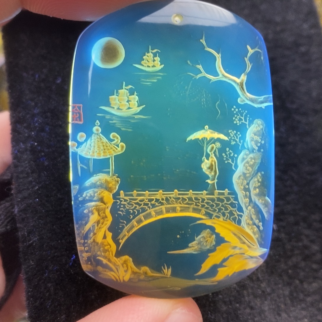 蓝珀未镶嵌吊坠(不含链)