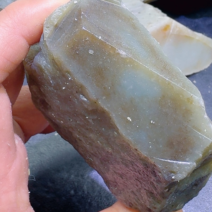 和田玉未镶嵌珠宝半成品