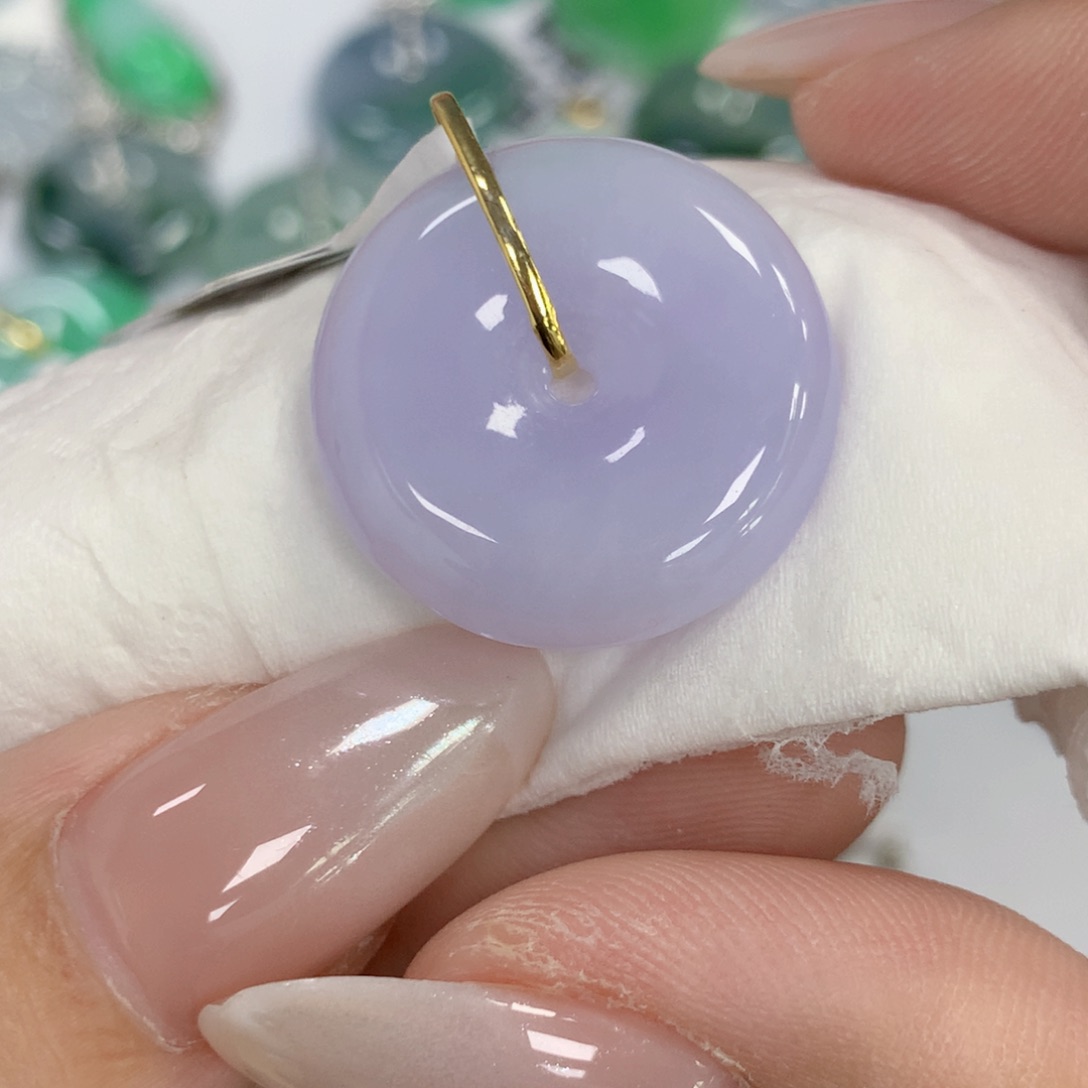 颈饰18K金镶嵌翡翠