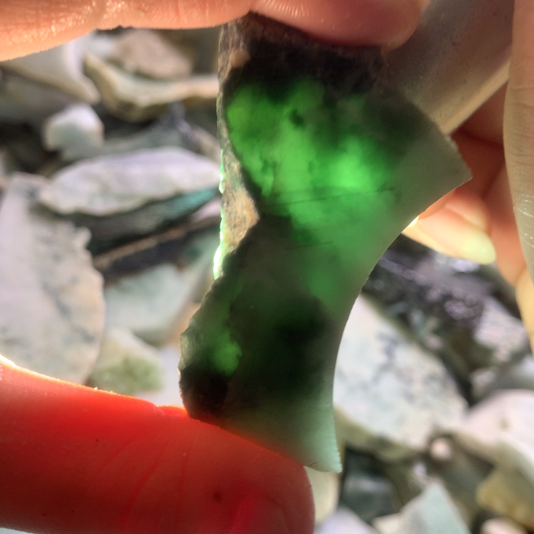 翡翠颈饰未镶嵌缅甸翡翠