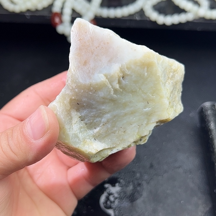 和田玉（糖玉）未镶嵌车挂