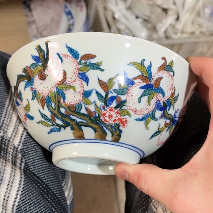 瓷片////直径17厘米。绿。