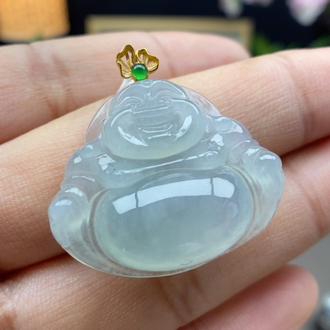 翡翠18K金镶嵌颈饰吊坠