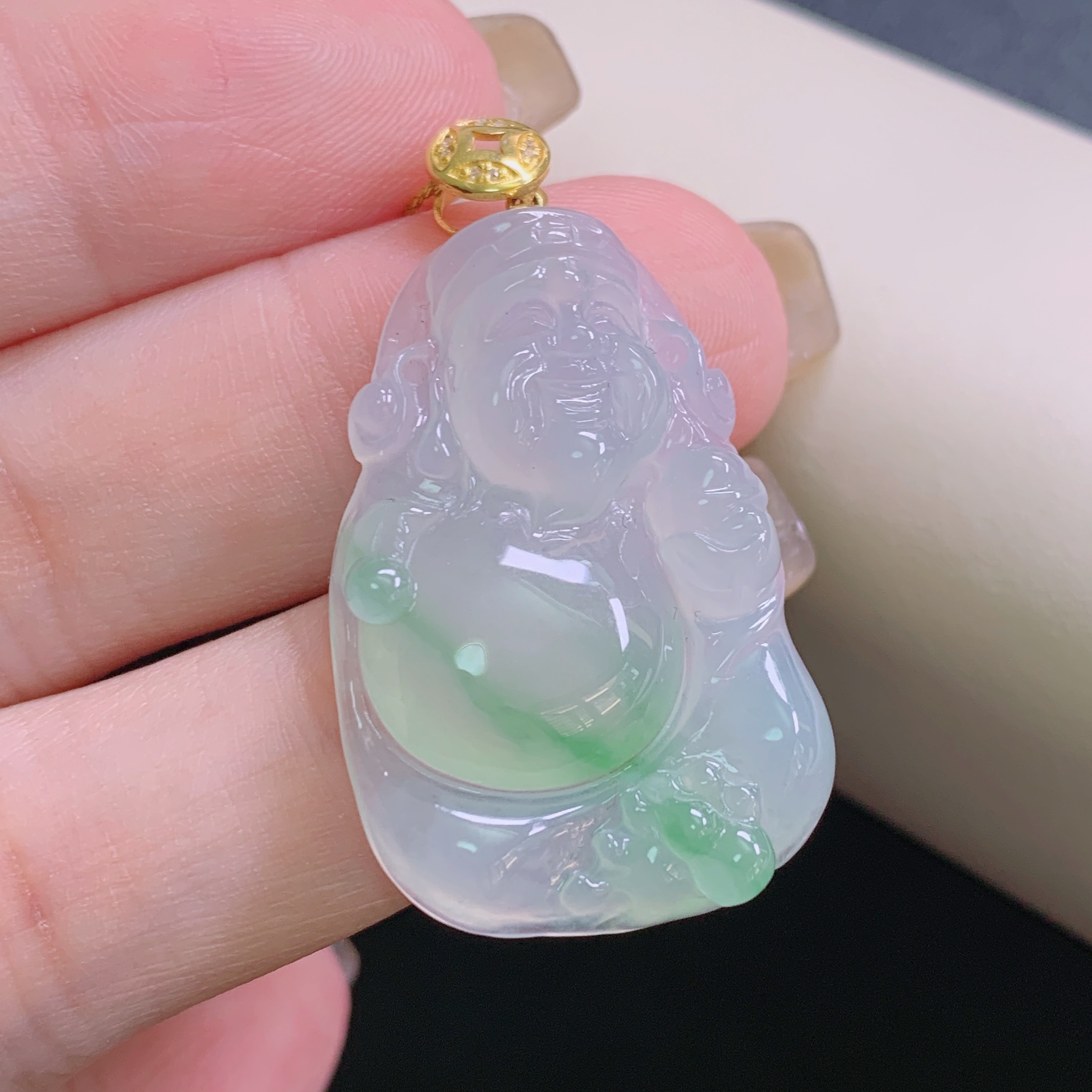 天然缅甸A货翡翠冰种飘绿财神爷吊坠女款精致时尚高品质玉石