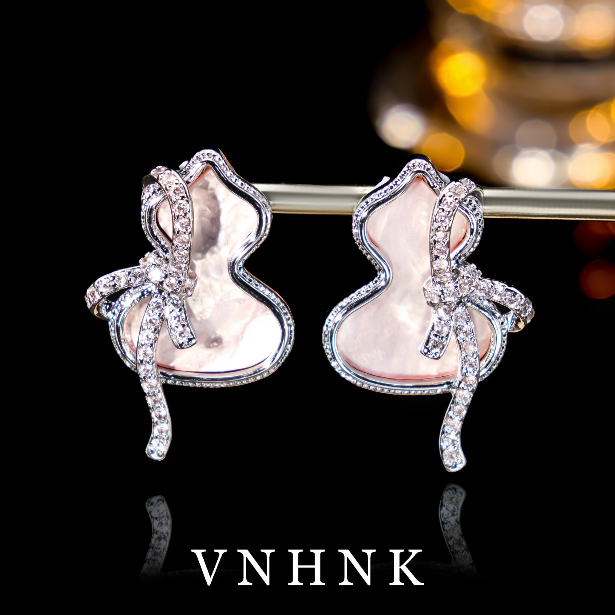 铜合金合成锆石耳饰 美可儿    A4     银色小众百搭耳环