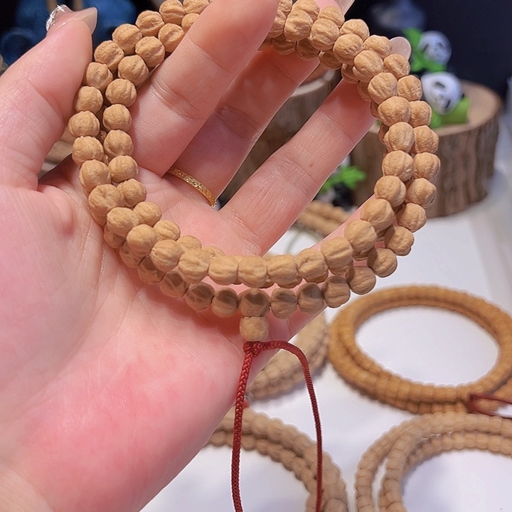 穿***么柏香籽/百香籽吊坠