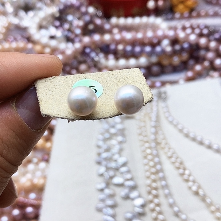 淡水珍珠颈饰合金