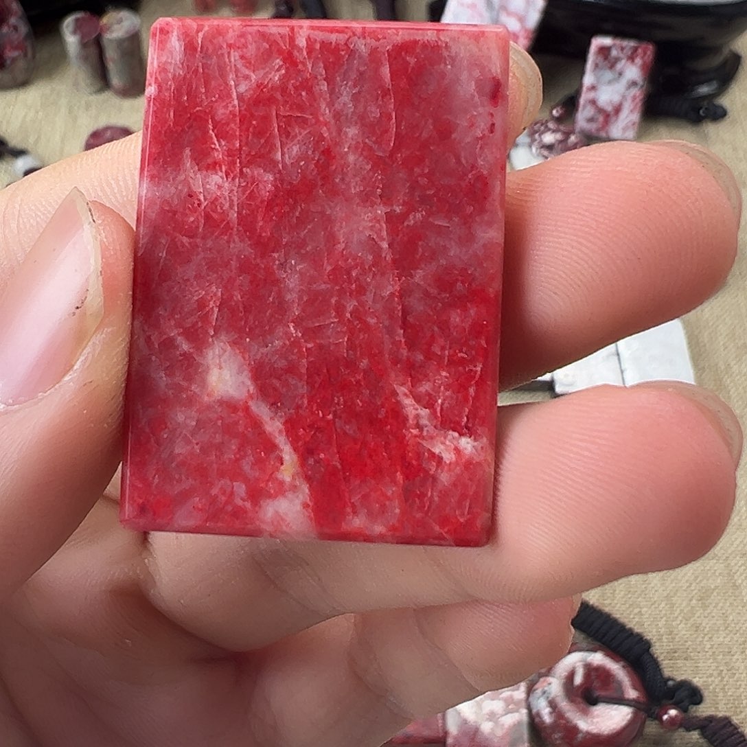 天然辰砂天然朱砂饰品