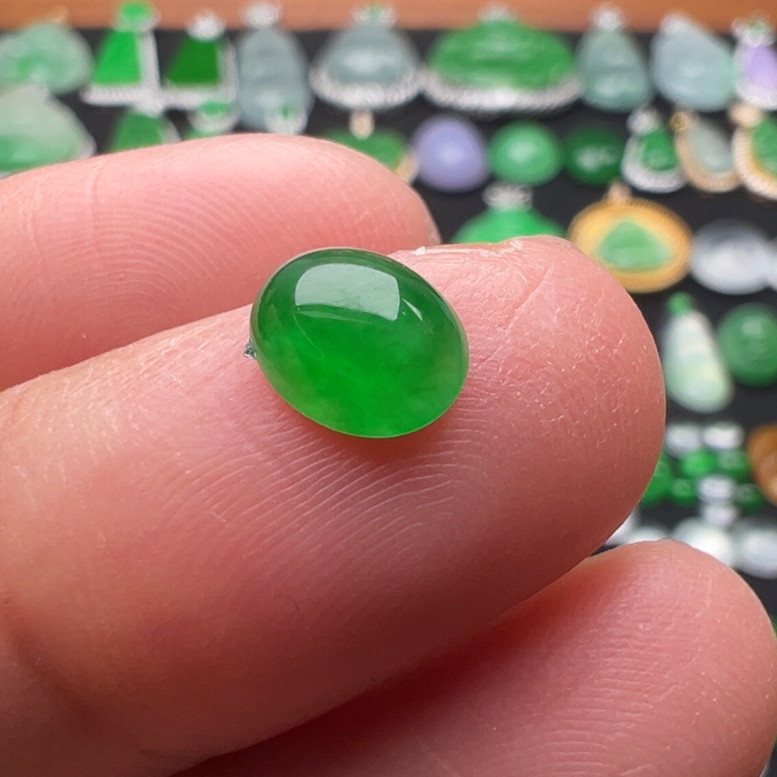 翡翠颈饰未镶嵌蛋7.5