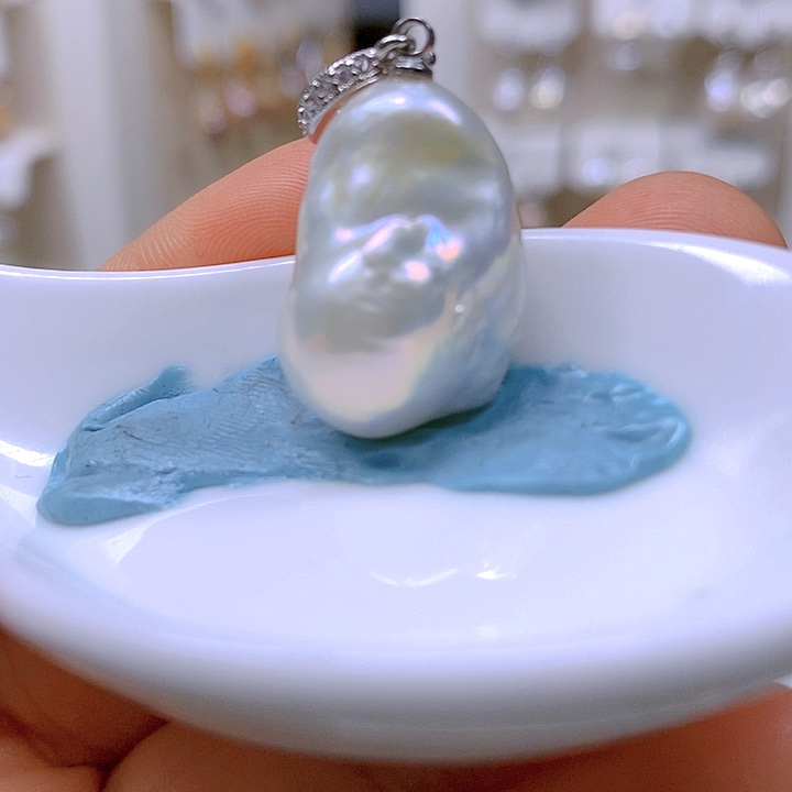 淡水珍珠颈饰合金