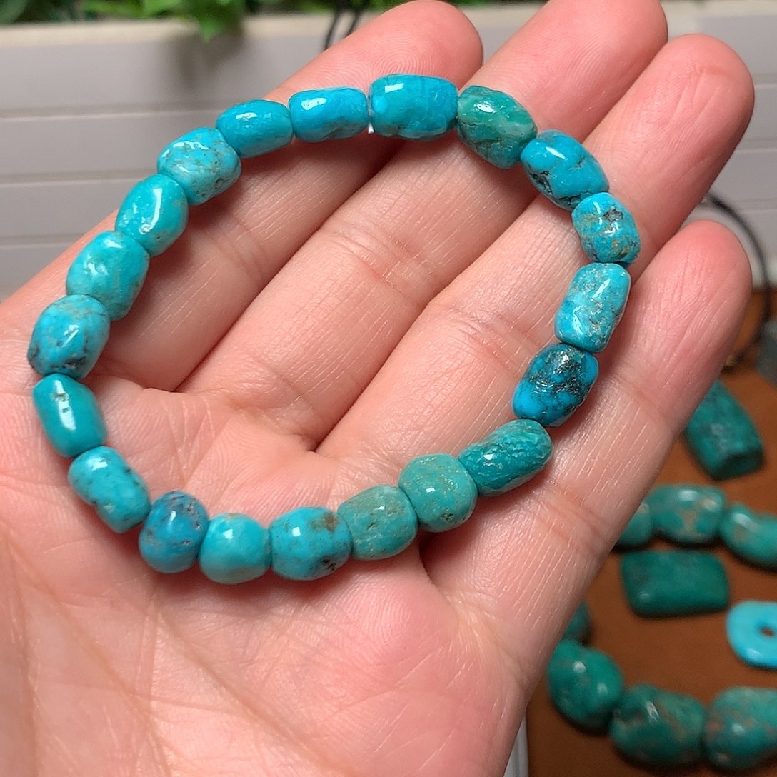 有***仪绿松石未镶嵌珠宝奇石