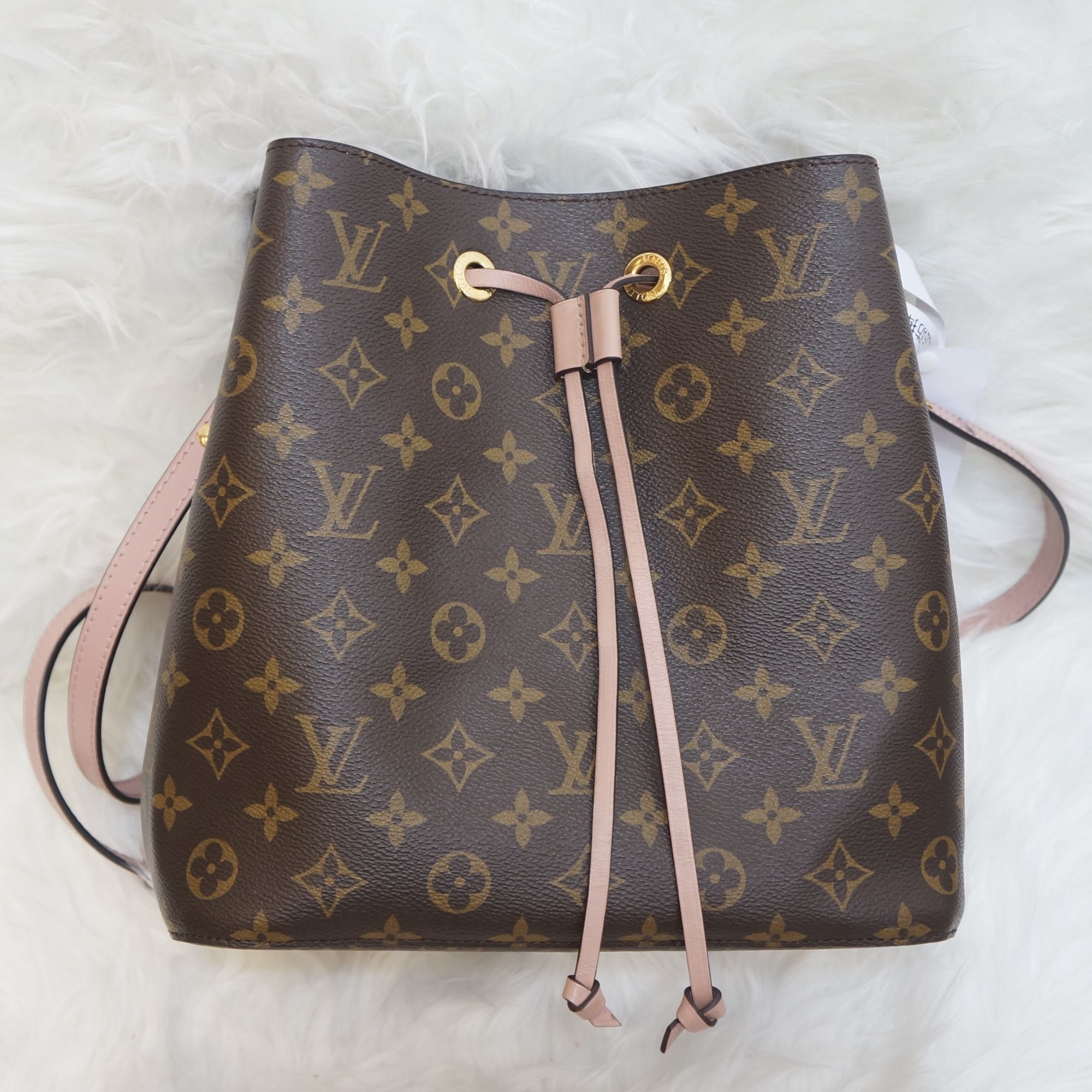 99新 LV LV粉色水桶