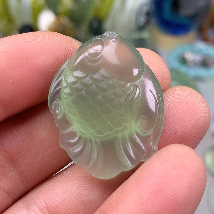 蛇纹石玉挂坠未镶嵌