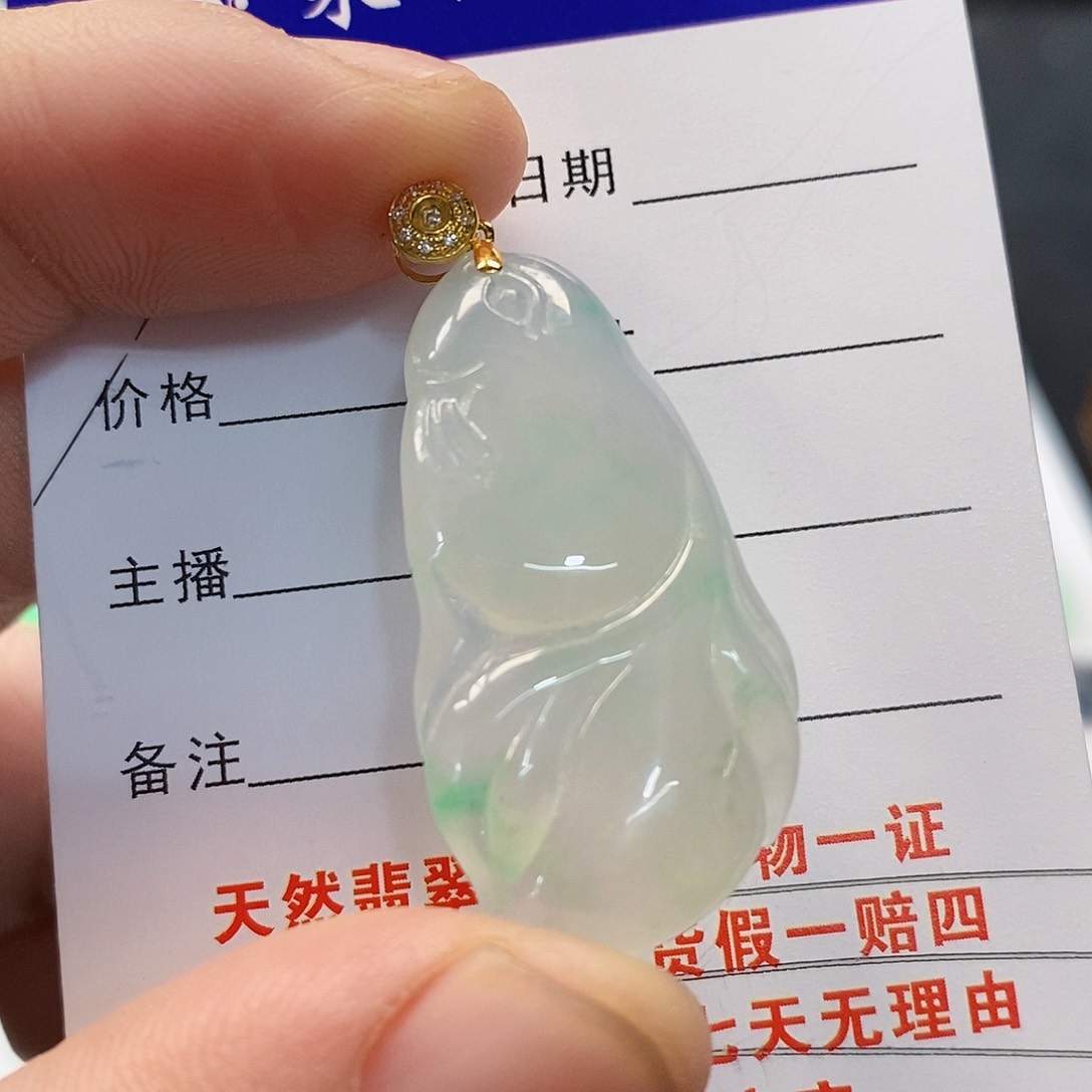 翡翠颈饰18K金镶嵌翡翠