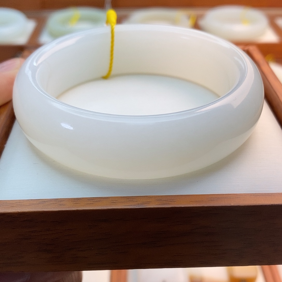 和田玉（白玉）未镶嵌手链