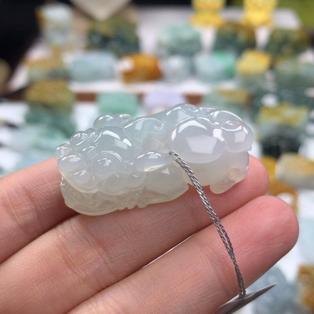 翡翠未镶嵌颈饰貔貅13