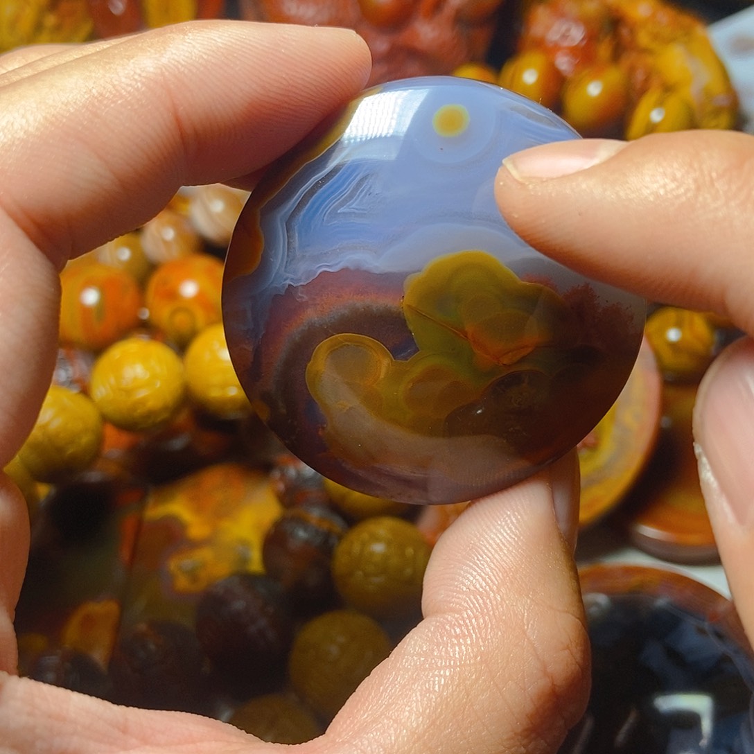 未镶嵌其他玛瑙/玉髓带***顶