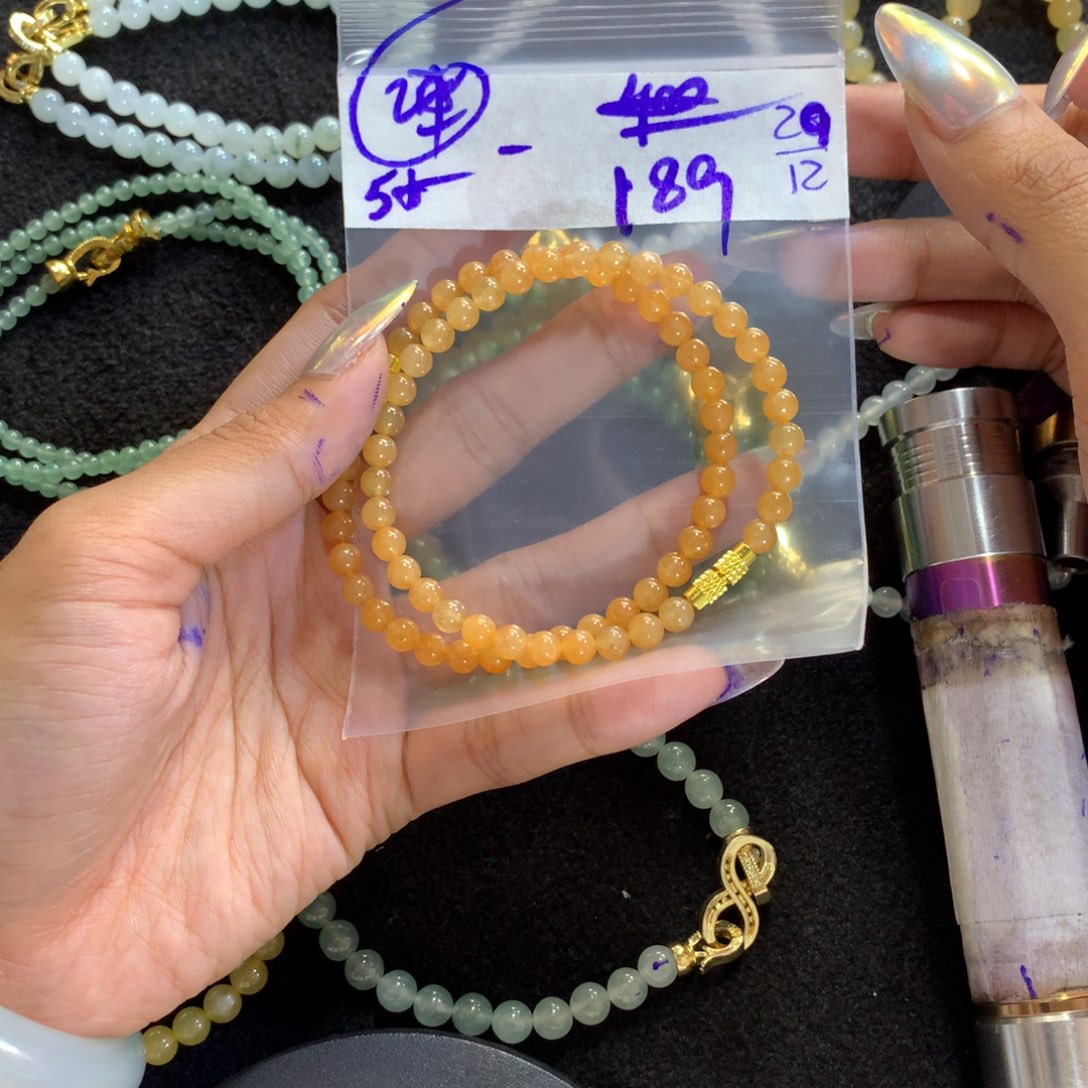 定制翡翠未镶嵌天然缅甸翡翠多样性