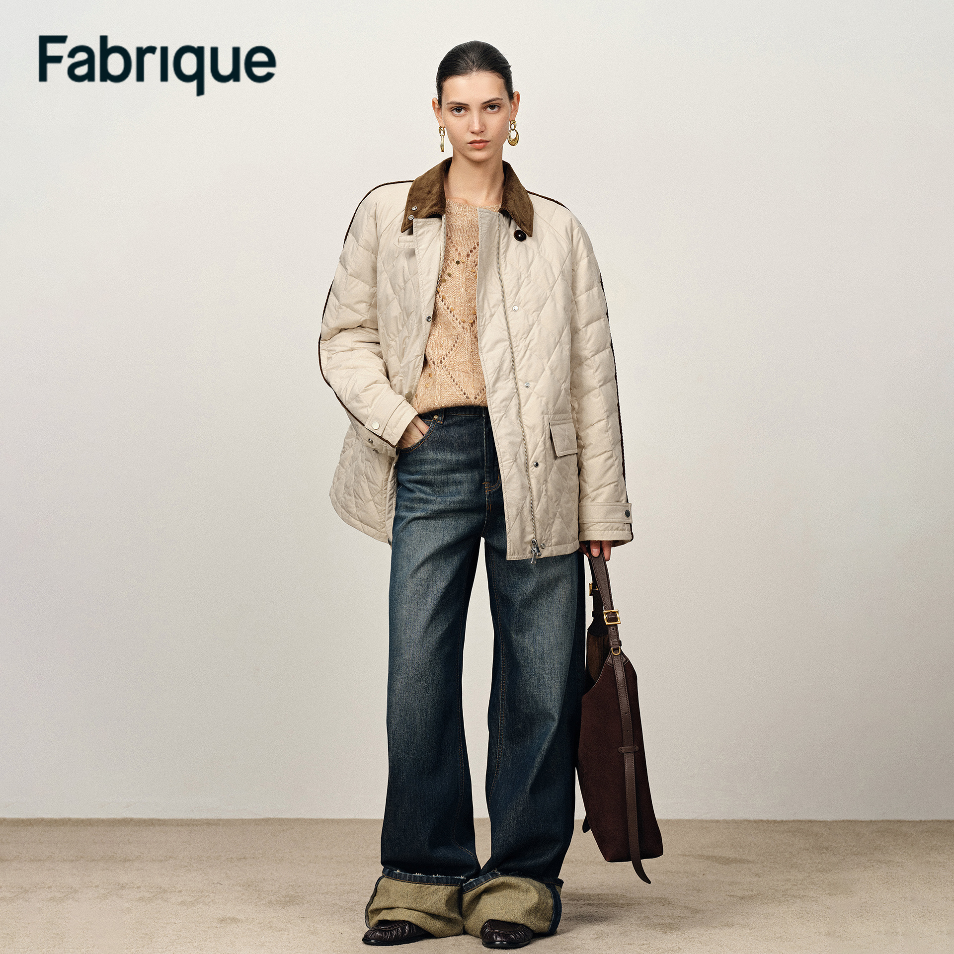 Fabrique Isla 秋冬新品米杏色英伦风翻领宽松休闲鸭绒轻薄羽绒服